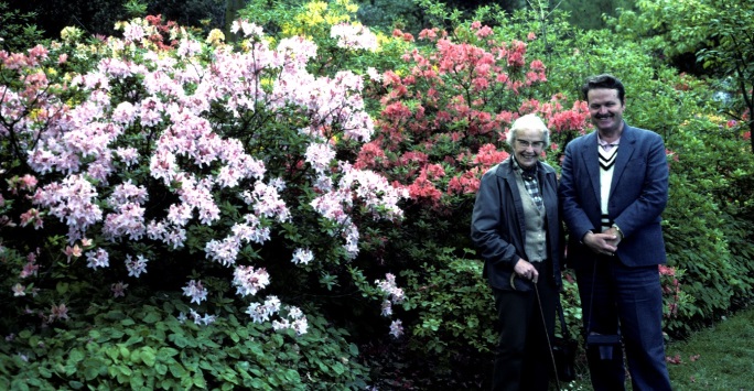 Betty Horsfall and Igor Belolipov of Tashkent State Agrarian University in Ness Gardens, early 1990s. Photo courtesy of Hugh McAllister.