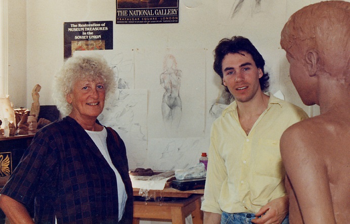 Dame Elisabeth Frink with John McKenna, a student at Sir Henry Doulton School of Sculpture, c.1987. (Creative Commons licence)