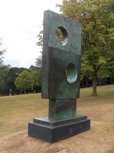 Squares with Two Circles from Tate collection at Yorkshire Sculpture Park. Photo by Neil Theasby (Creative Commons licence)