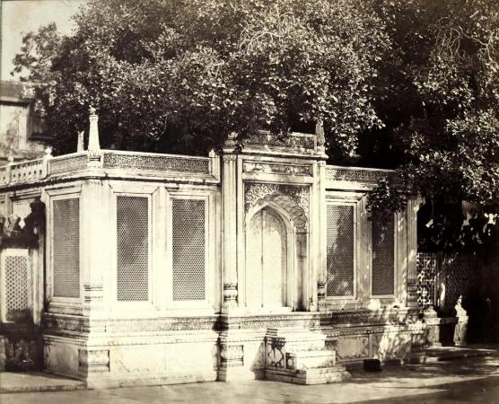 Princess Jahanara Begum's tomb in Nizamuddin, Delhi
