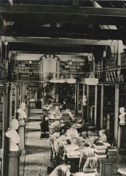 Tate Library circa 1930. Rendall’s bust is the closest to the camera on the left-hand side.