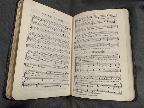 The balcony song, set to Italian music which appears in the 1913 Student Songbook, from University of Liverpool Special Collections & Archives, PUB 3/4