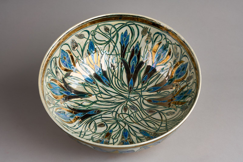 Interior of sgraffito and lustre glaze bowl by Julia Carter Preston, 2001. VG&M Collection. By kind permission of the Liverpool Hope Carter Preston Foundation.