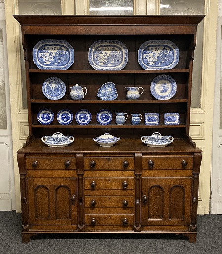 https://vgm.liverpool.ac.uk/media/livacuk/victoriagalleryandmuseum/blog/kitchen,dresser.jpg