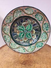 Della Robbia charger, c.1900