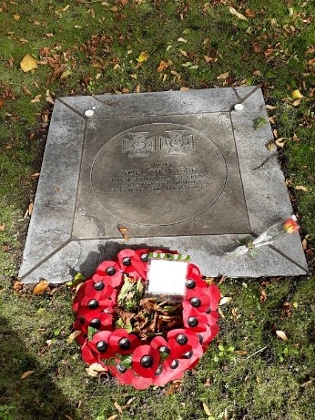 Centenary Victoria Cross Stone, 2017